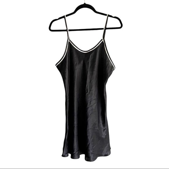 CRINOLINES AND LACE Vintage Nightie Chemise
Black With White Trim M - Picture 2 of 5